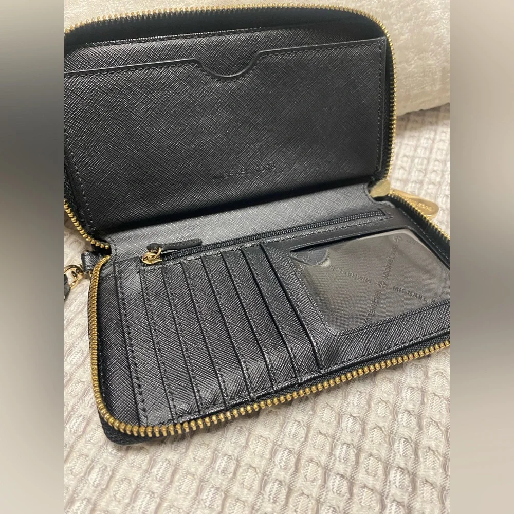 Michael Kors Black Wristlet Wallet - Picture 5 of 7